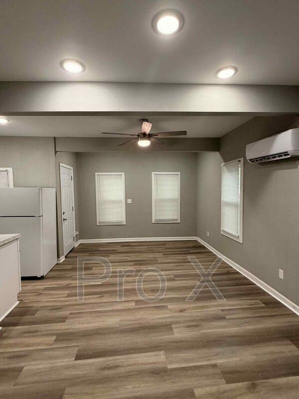 Foto del edificio - 609 W 9th St