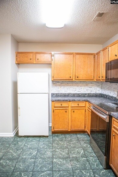 Foto del edificio - 33 Oak Lake Ct
