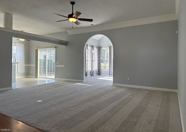 Building Photo - 3 br, 2 bath House - 73 Stratford Dr