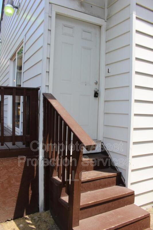 Building Photo - 3810 Hemlock St