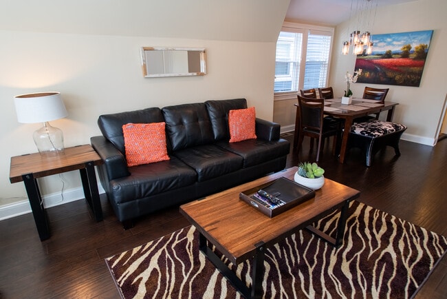 Foto del edificio - 3538 N Hoyne Ave