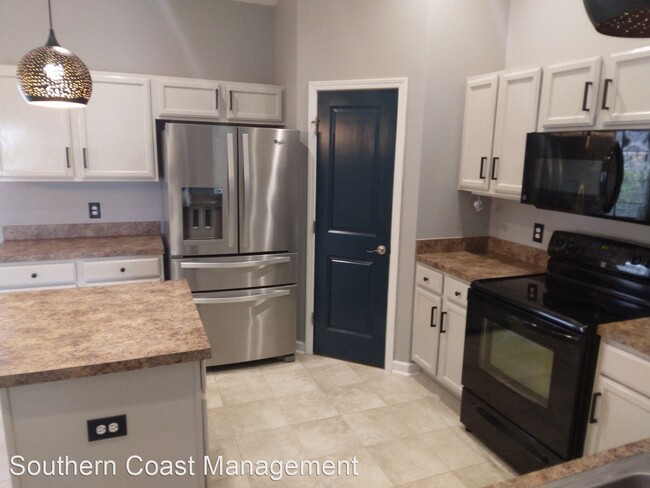 Building Photo - 3 br, 2 bath House - 229 Oak Crest Circle