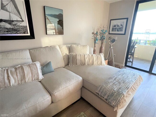 Foto del edificio - 2 br, 2 bath Condo - 12000 N Bayshore Dr A...