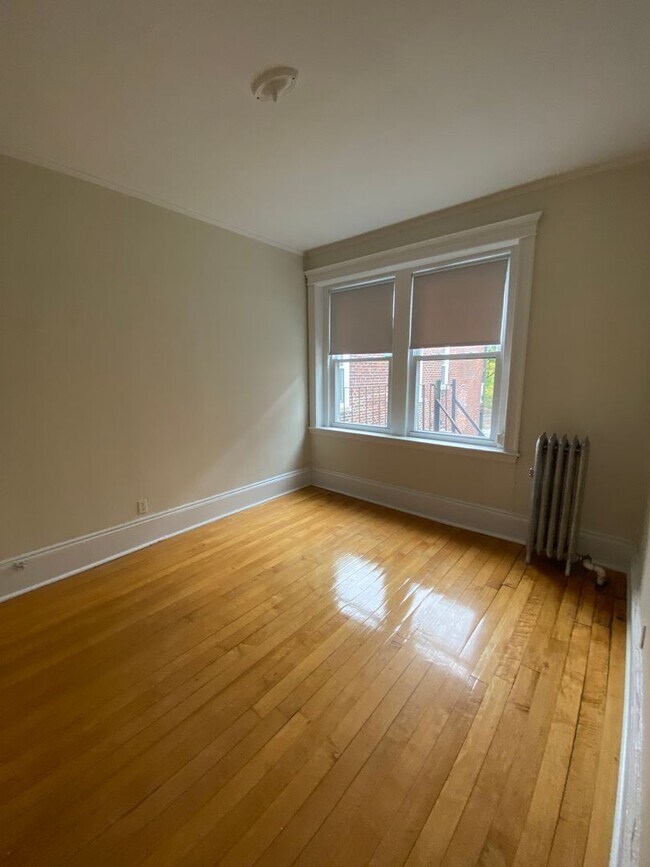 Foto del edificio - 1826 Beacon St