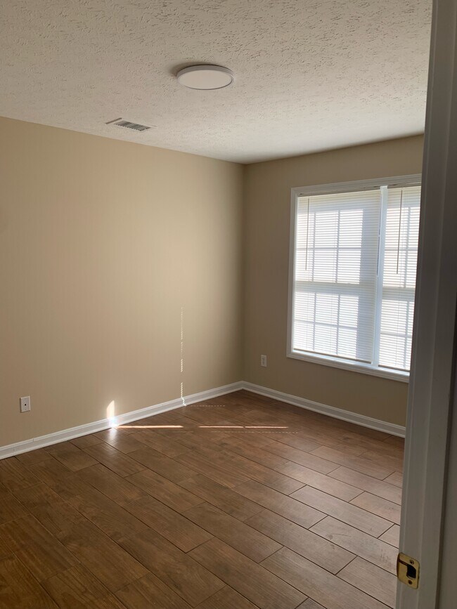 Building Photo - 52 Gray Hawk Dr