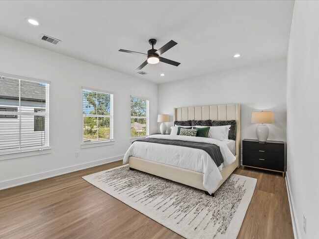 Foto del edificio - 2592 W Tidwell Rd