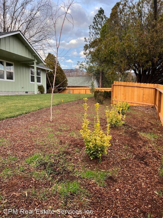 Foto del edificio - 3 br, 2 bath House - 4059 Fern Valley Rd.