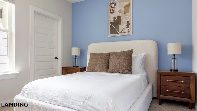 Foto del edificio - 1270 Hillcrest Dr