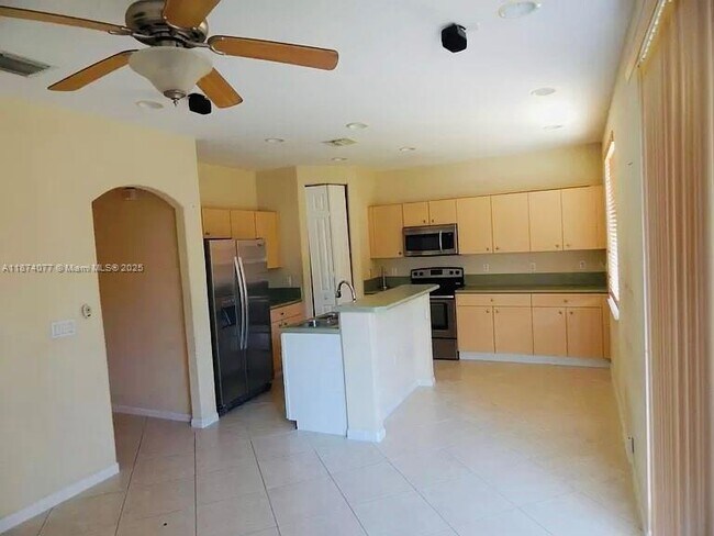 Foto del edificio - 8444 SW 29th St