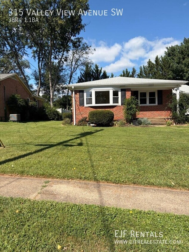 Photo - 315 Valley View Avenue SW-