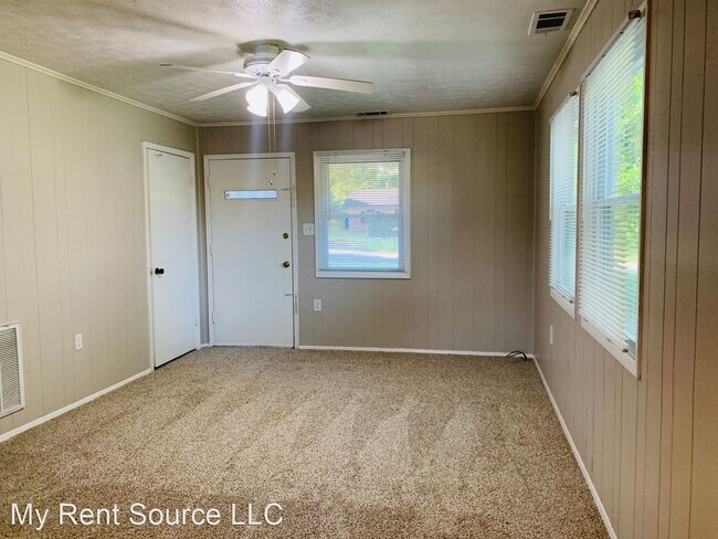 Building Photo - 3 br, 1 bath House - 708 N Harlem Cir