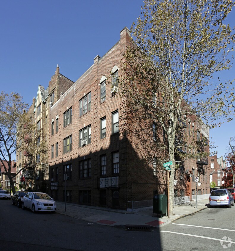 Foto del edificio - 332 Fairmount Ave