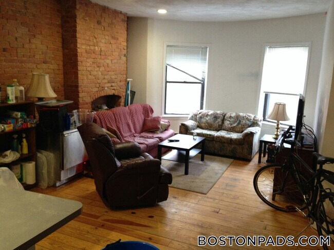 Building Photo - 610 Columbus Ave