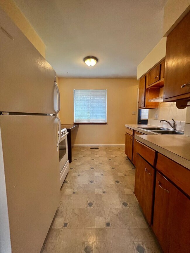 Foto del edificio - 2-Bedroom 1-Bathroom Duplex in West Fort Collins