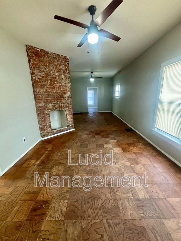 Photo - 1112 Weller Ave House