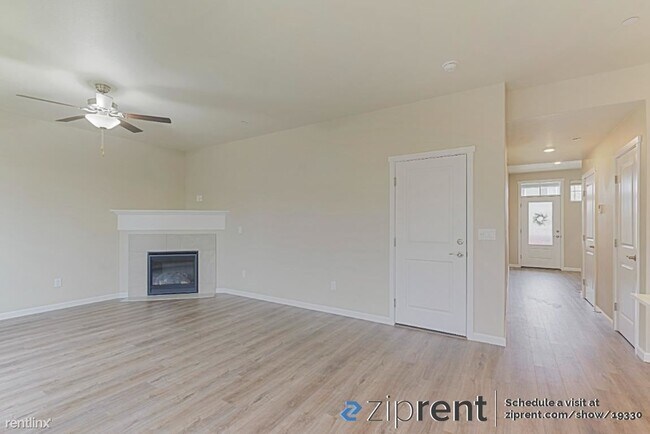 Foto del edificio - 3 br, 2.5 bath House - 4559 Sand Dollar St...