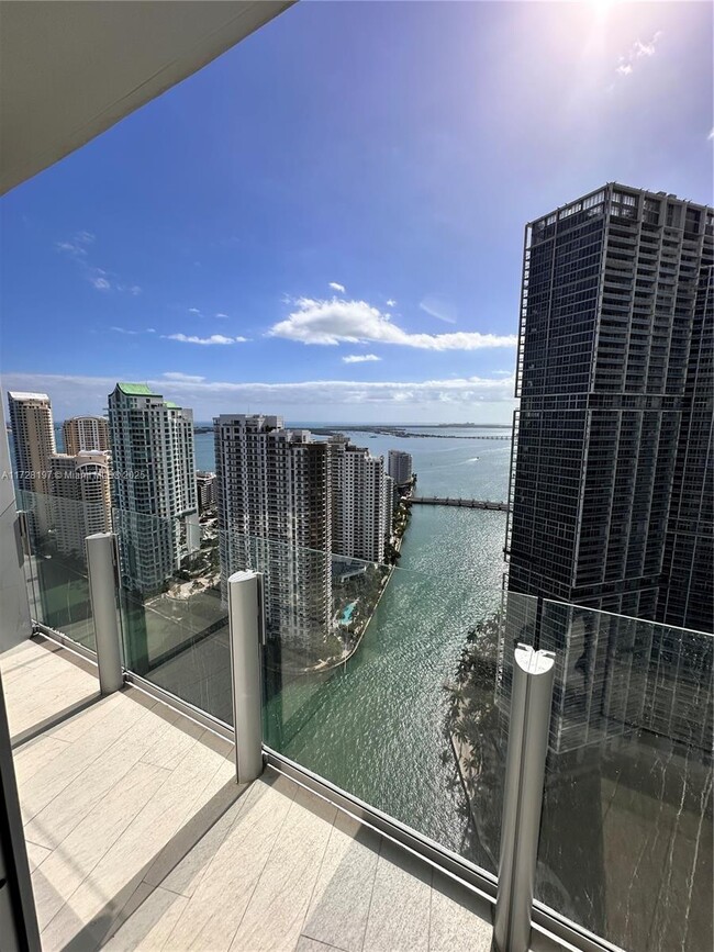 Foto del edificio - 300 Biscayne Blvd Way