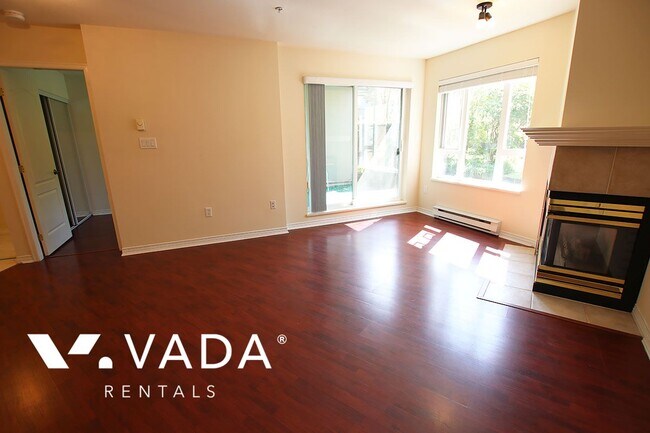 Photo du bâtiment - Wyndham Hall UBC 2 Bedroom Apartment For R...