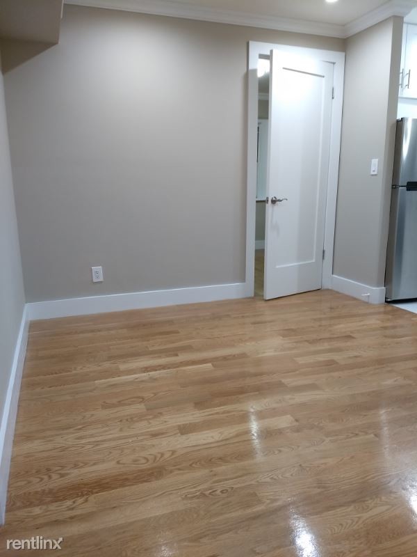 Foto del edificio - 1026 Rhinelander Ave