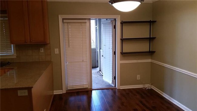 Foto del edificio - 1101 Collier Rd NW