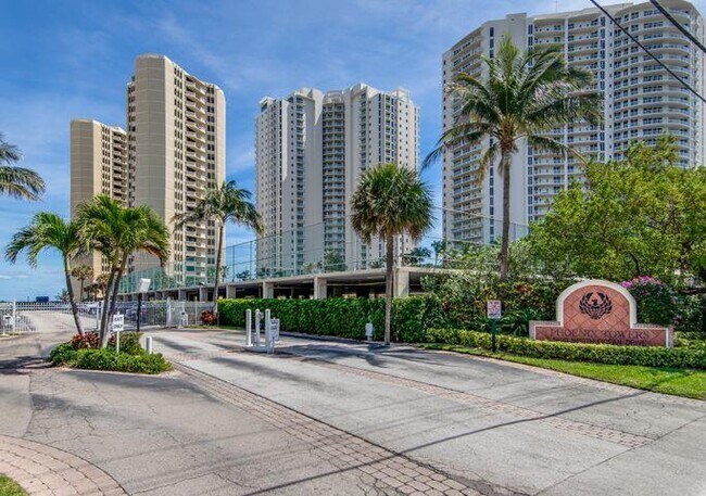 Foto del edificio - 2800 N Ocean Dr