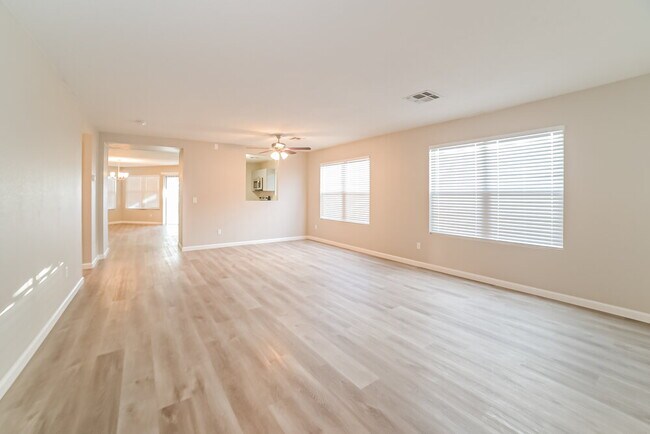 Foto del edificio - 7929 W Caron Dr