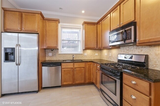 Foto del edificio - 1538 W George St