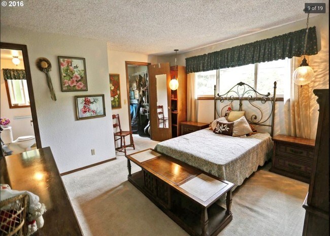 Foto del edificio - 9423 NE Woodridge St