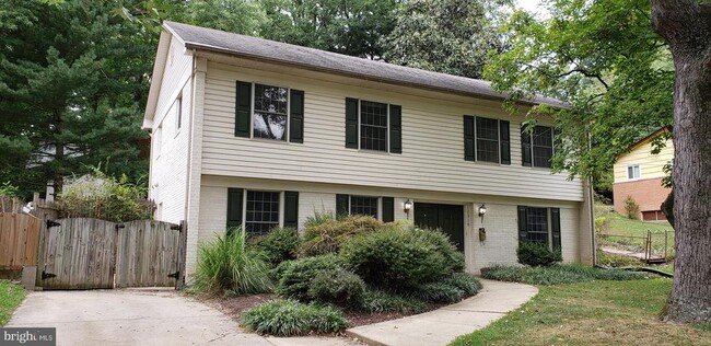 Photo - 10316 Royal Rd (Silver Spring, MD) House