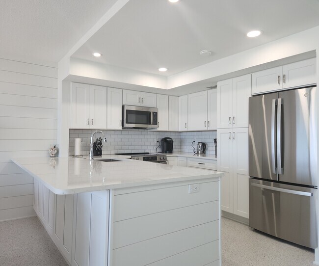 Building Photo - 6701 Gulf of Mexico Dr