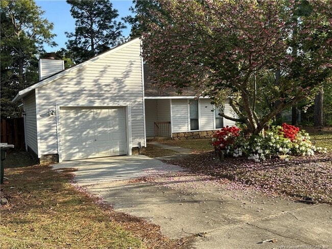 Foto del edificio - 6903 Flying Cloud Ln