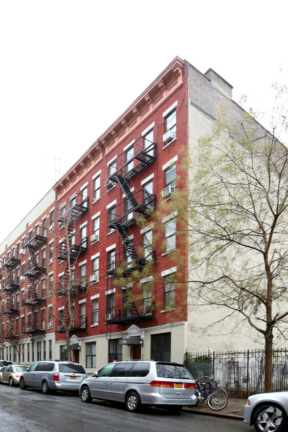 Foto principal - 428 West 48th Street