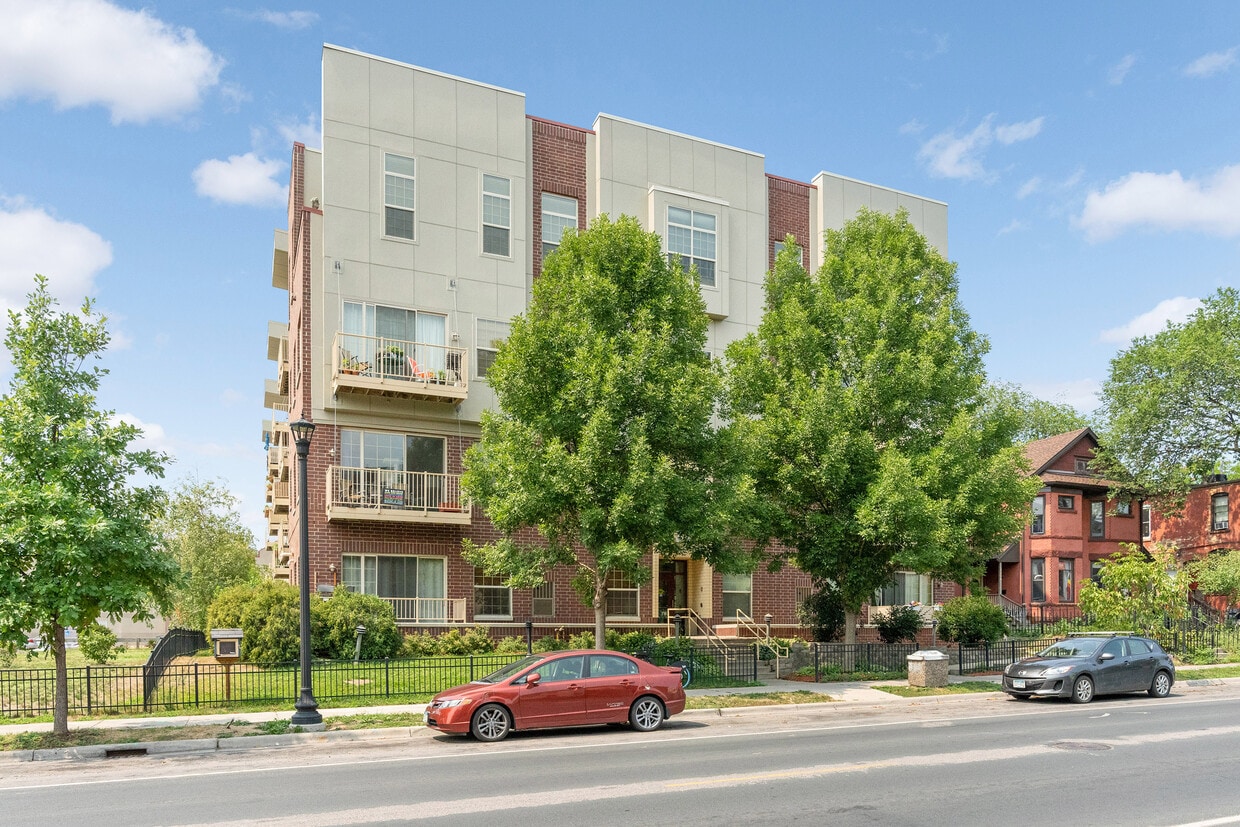 Primary Photo - 3310 Nicollet Ave