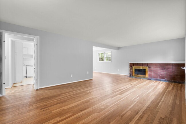 Foto del edificio - 4907 Elsmere Ave