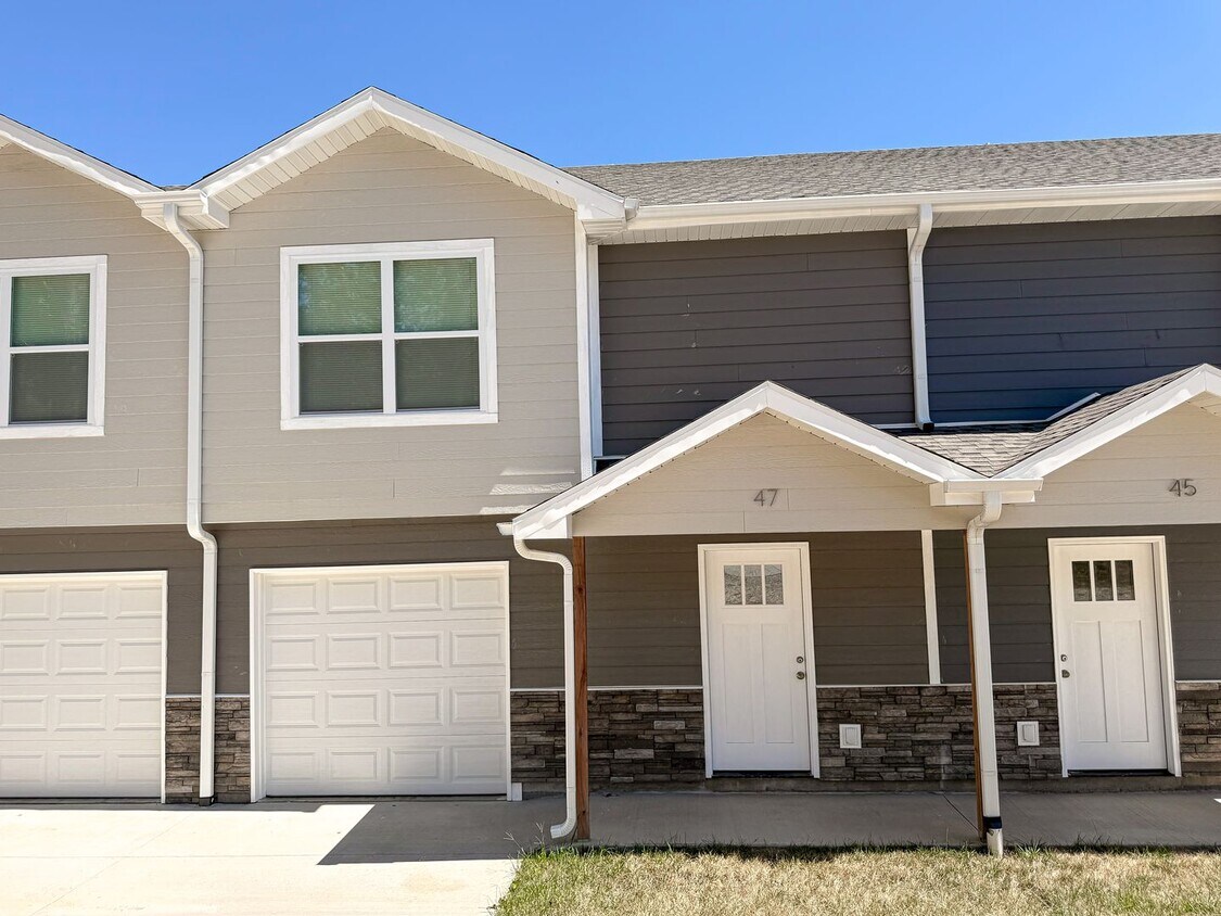 Foto principal - 47 Crystal Springs Rd