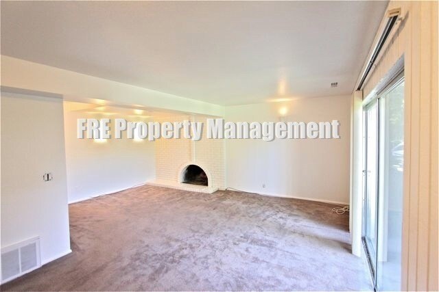 Building Photo - 4860 S Highland Cir