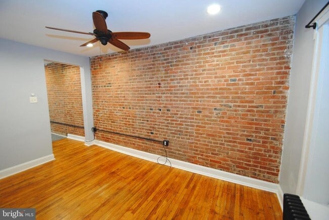 Building Photo - 241 High St