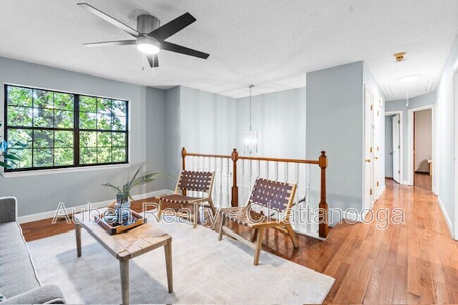 Foto del edificio - 3712 Pickering Ave
