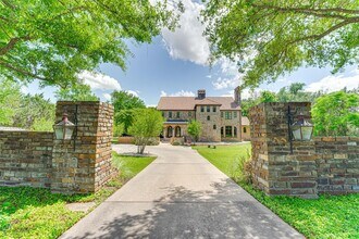 Building Photo - 4120 Cochran Chapel Rd
