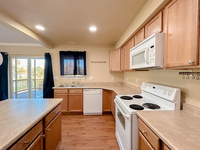 Building Photo - 12273 E Bates Cir