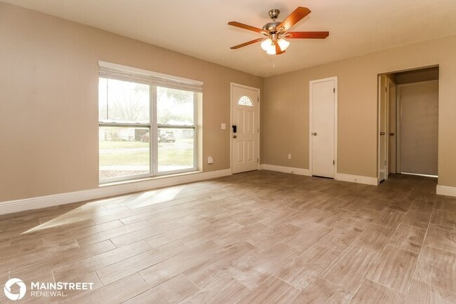 Building Photo - 17734 RIVENDEL RD, LUTZ, FL 33549