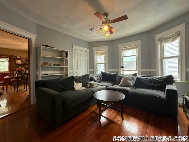 Foto del edificio - 121 Lowell St
