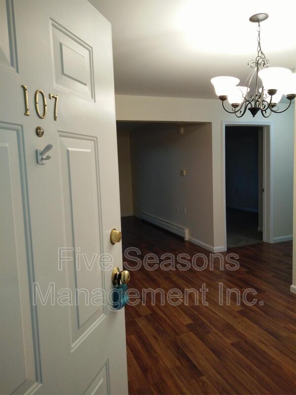 Building Photo - 107 Hildred Dr