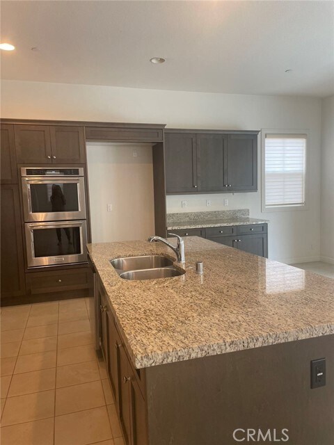 Foto del edificio - 18 Lark