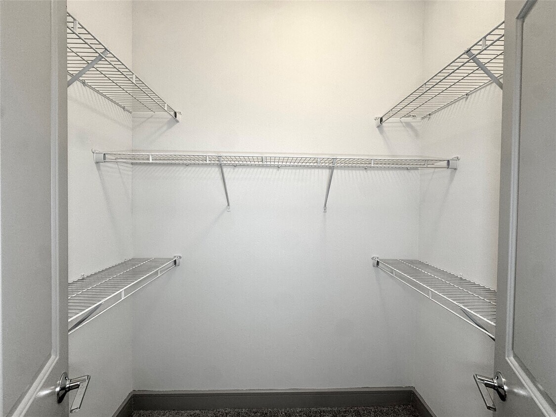 Building Photo - 2111 Westheimer Rd