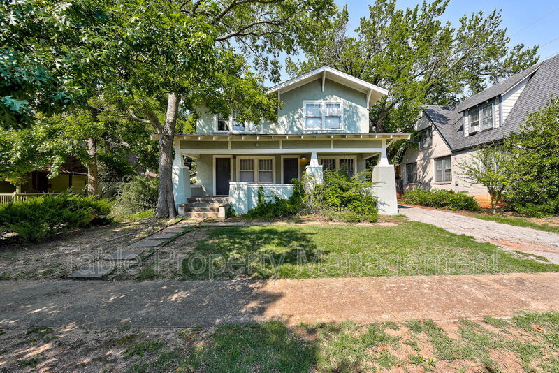 408 Chautauqua Ave Unit APT 2, Norman, OK 73069 Condo for Rent in