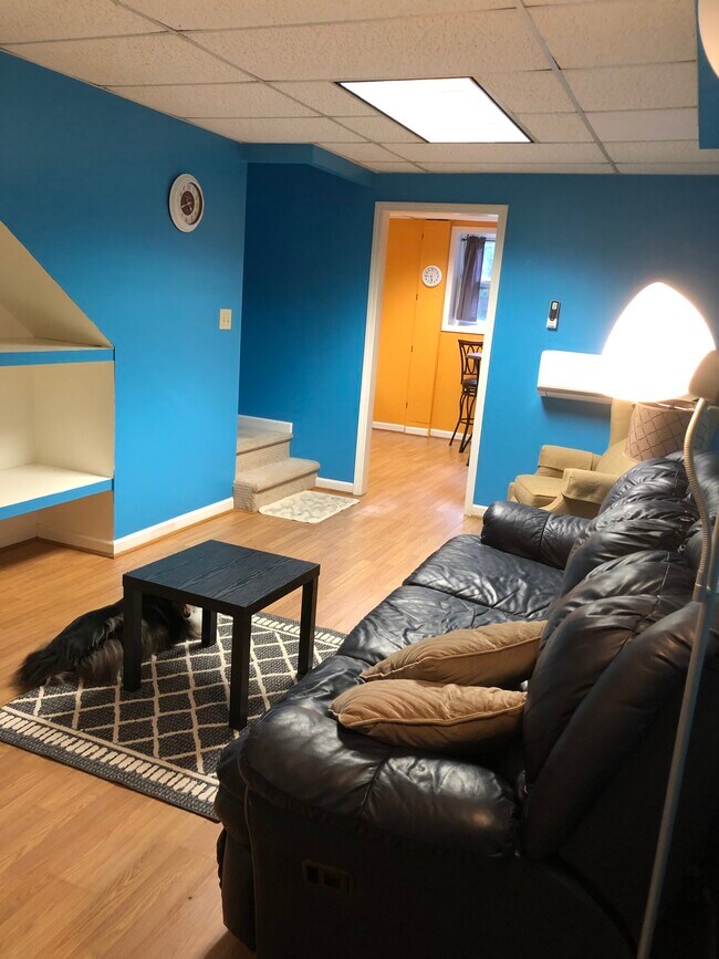 Living Area - 508 Plantation Rd