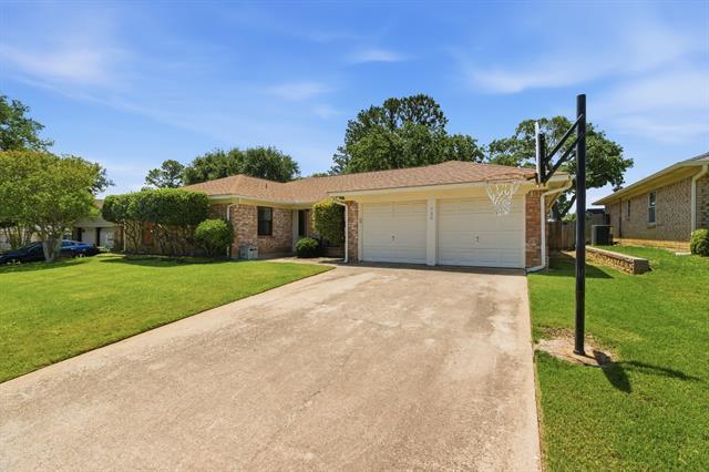 Building Photo - 720 Huntwich Dr