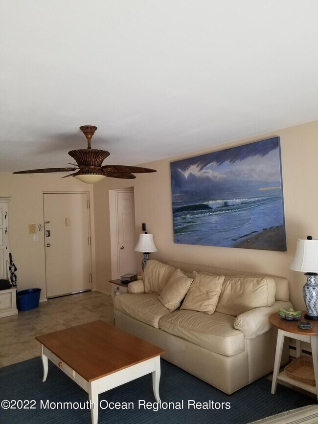 Building Photo - 5 N Ocean Ave