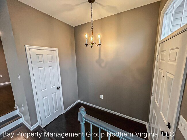 Building Photo - 3 br, 2 bath House - 14610 Rainy Spring Ln